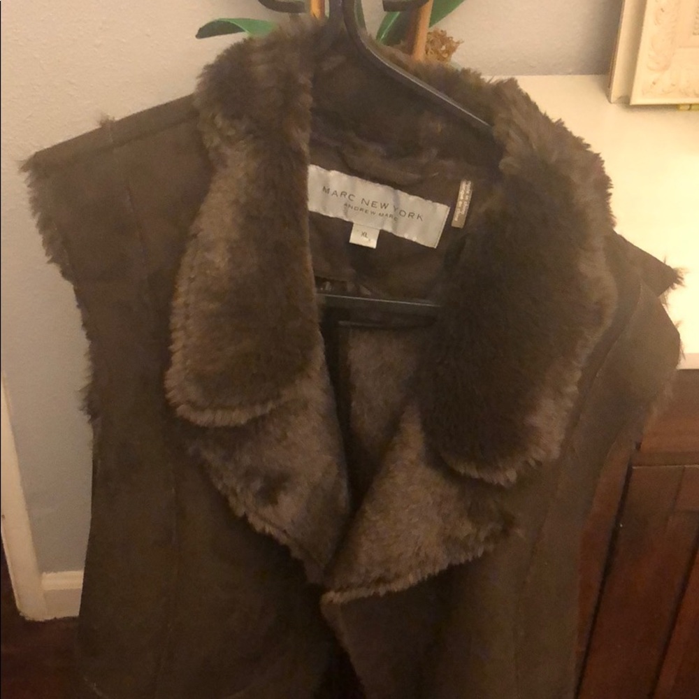 Brow vest - Picture 4 of 4